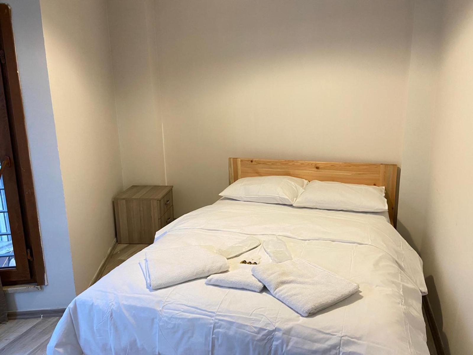 Otel La Perato *