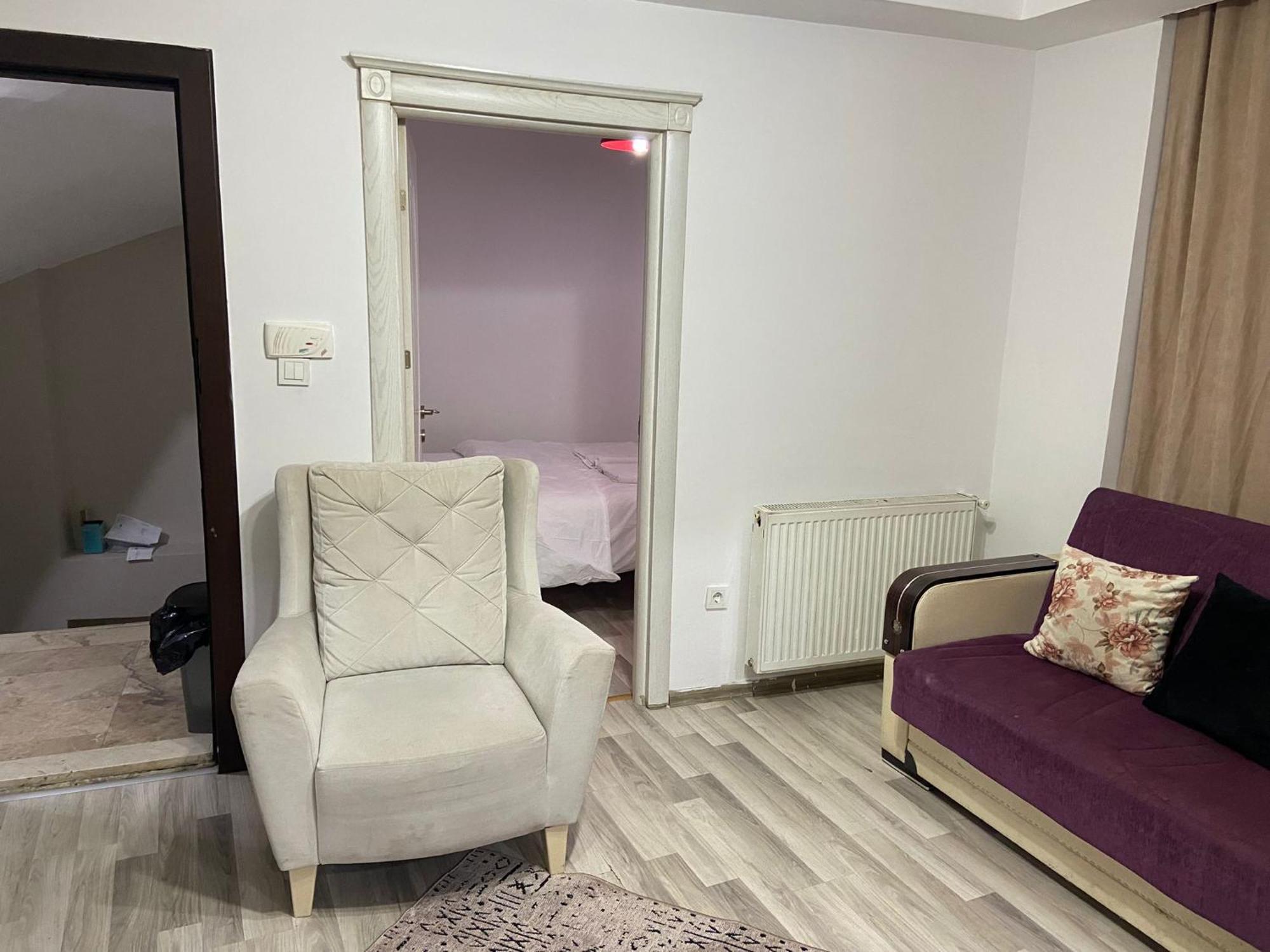 Otel La Perato